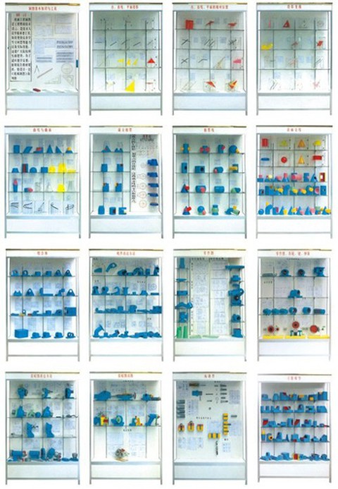 CLG-118型《机械制图》示教陈列柜