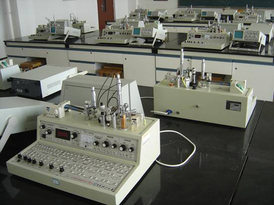 LGJZ-121A型 检测与转换(传感器)技术实验仪（12种传感器）